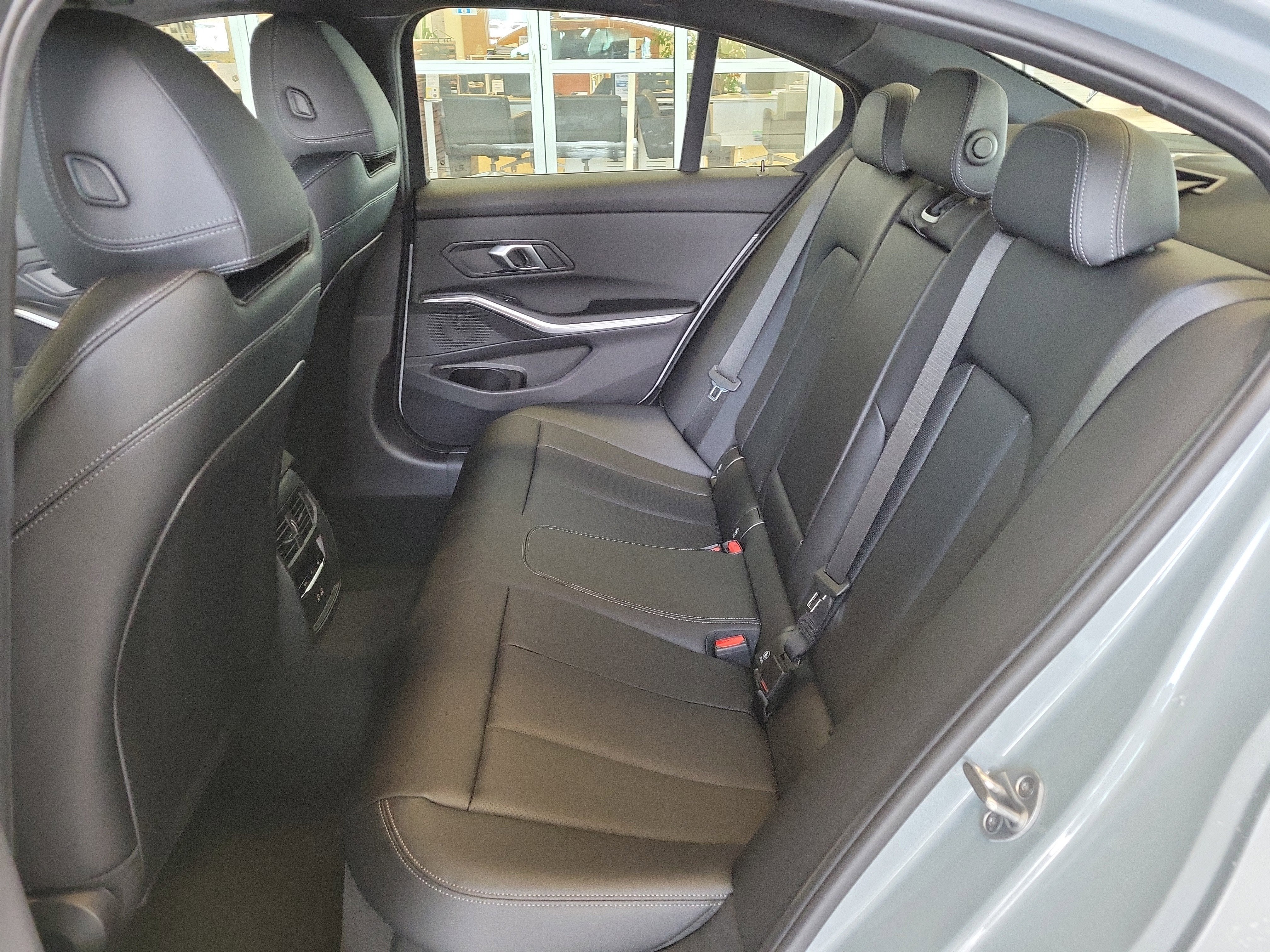 2026 BMW 3 Series 330i NA xDrive