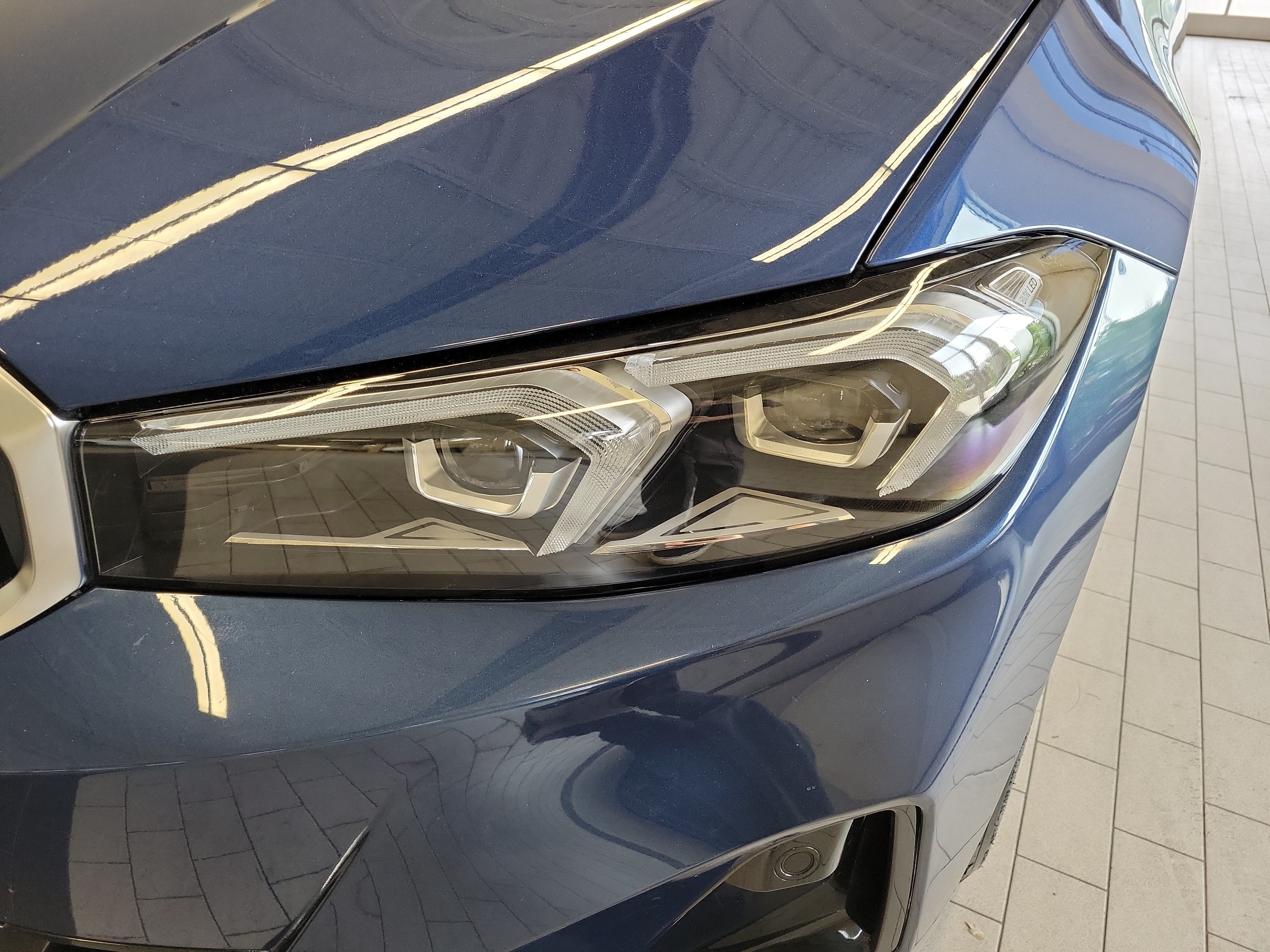 2023 BMW 3 Series 330i xDrive