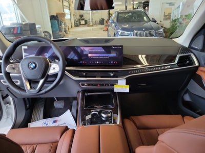 2026 BMW X7 xDrive40i