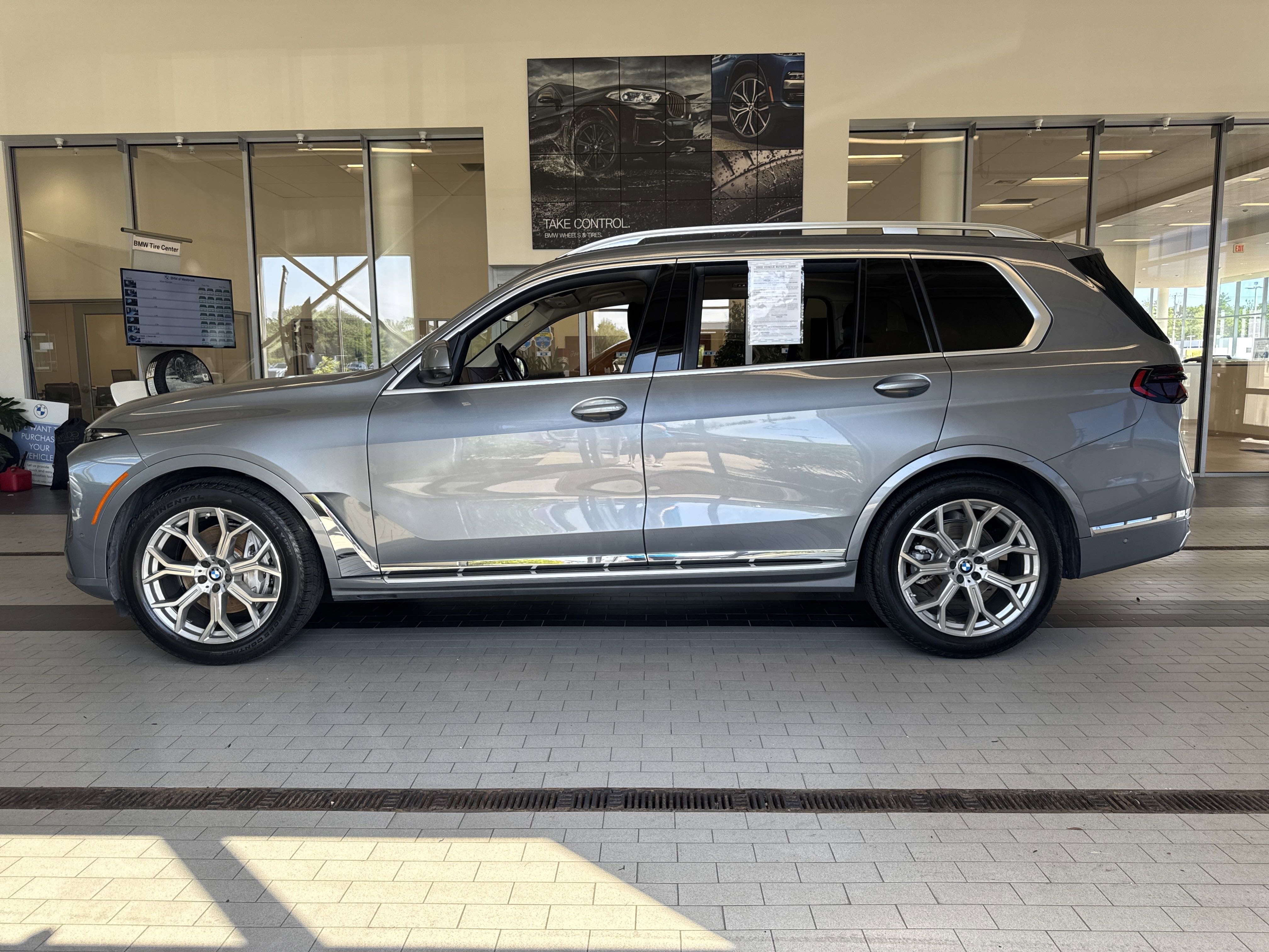 2024 BMW X7 xDrive40i