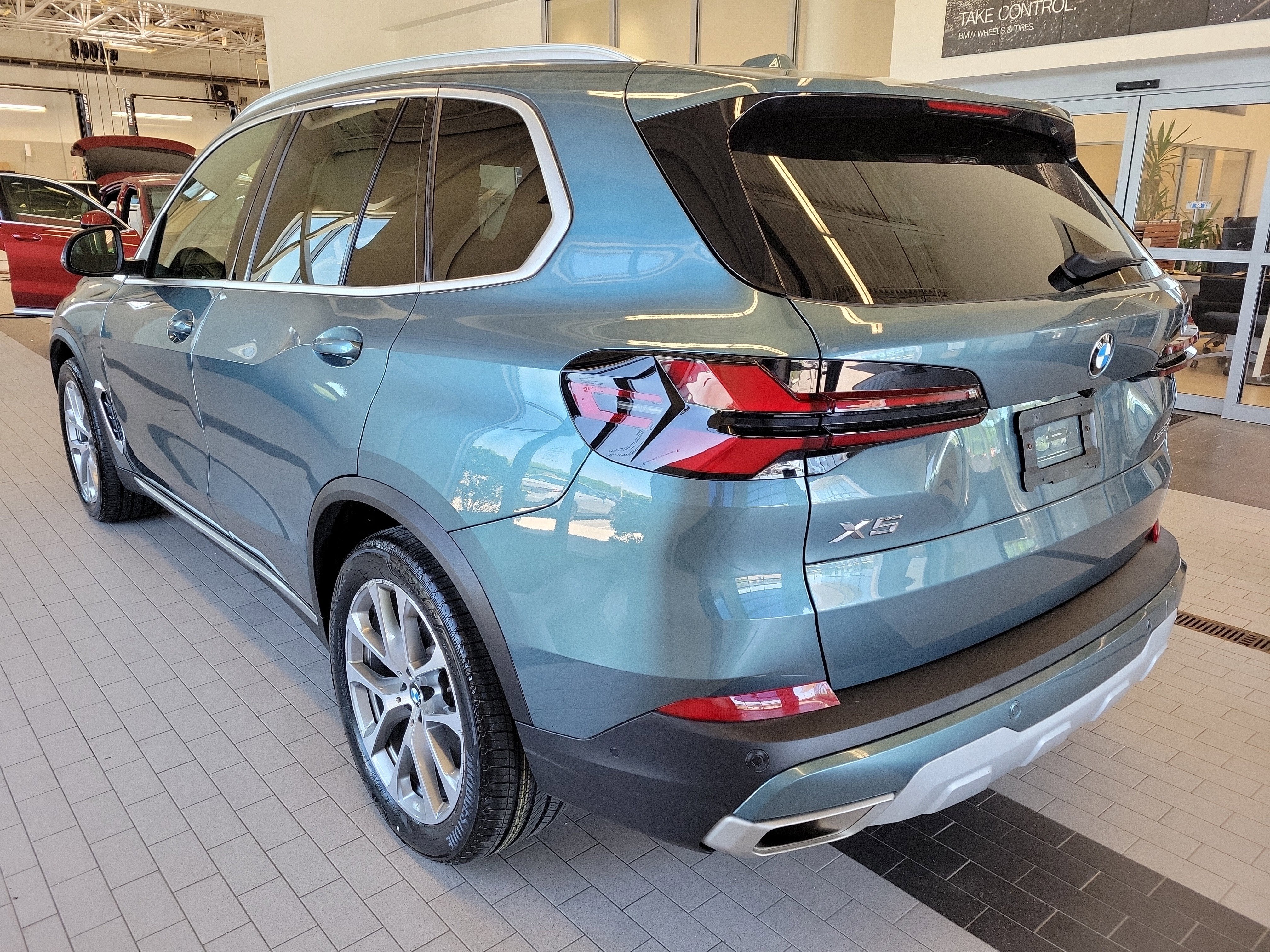 2025 BMW X5 40i - Photo 5