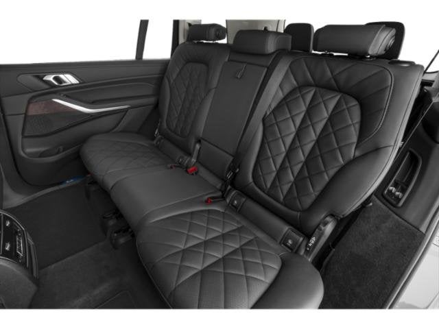 2027 BMW X7 M60i