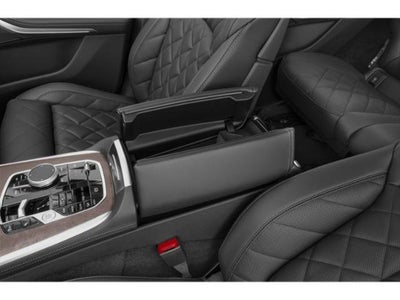 2027 BMW X7 M60i