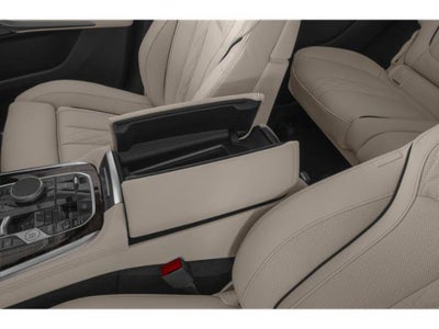2027 BMW X7 M60i