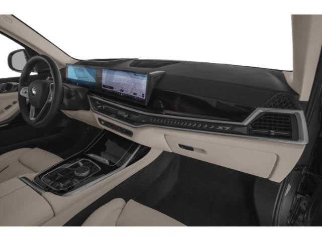 2027 BMW X7 M60i