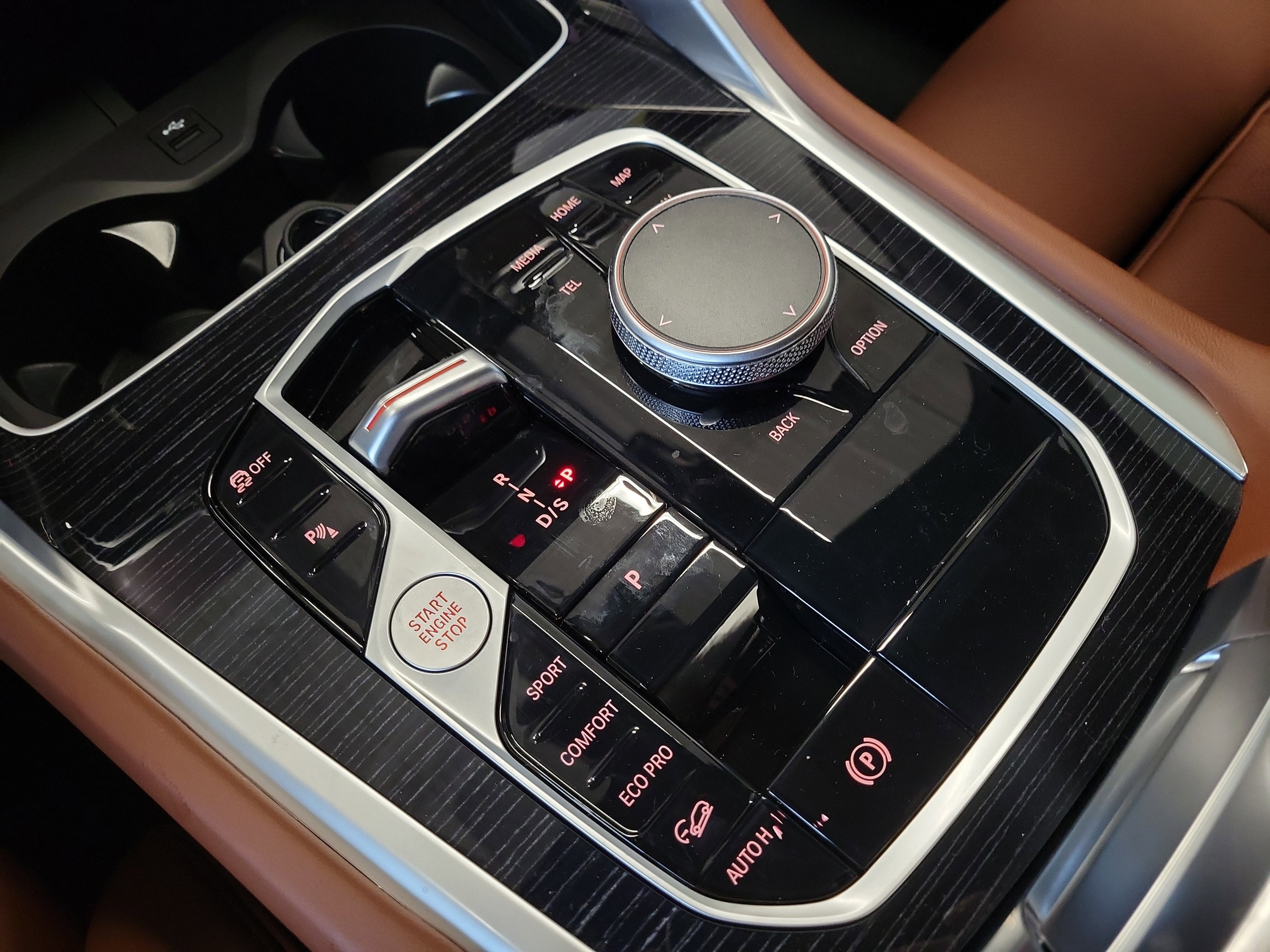 2027 BMW X6 xDrive40i