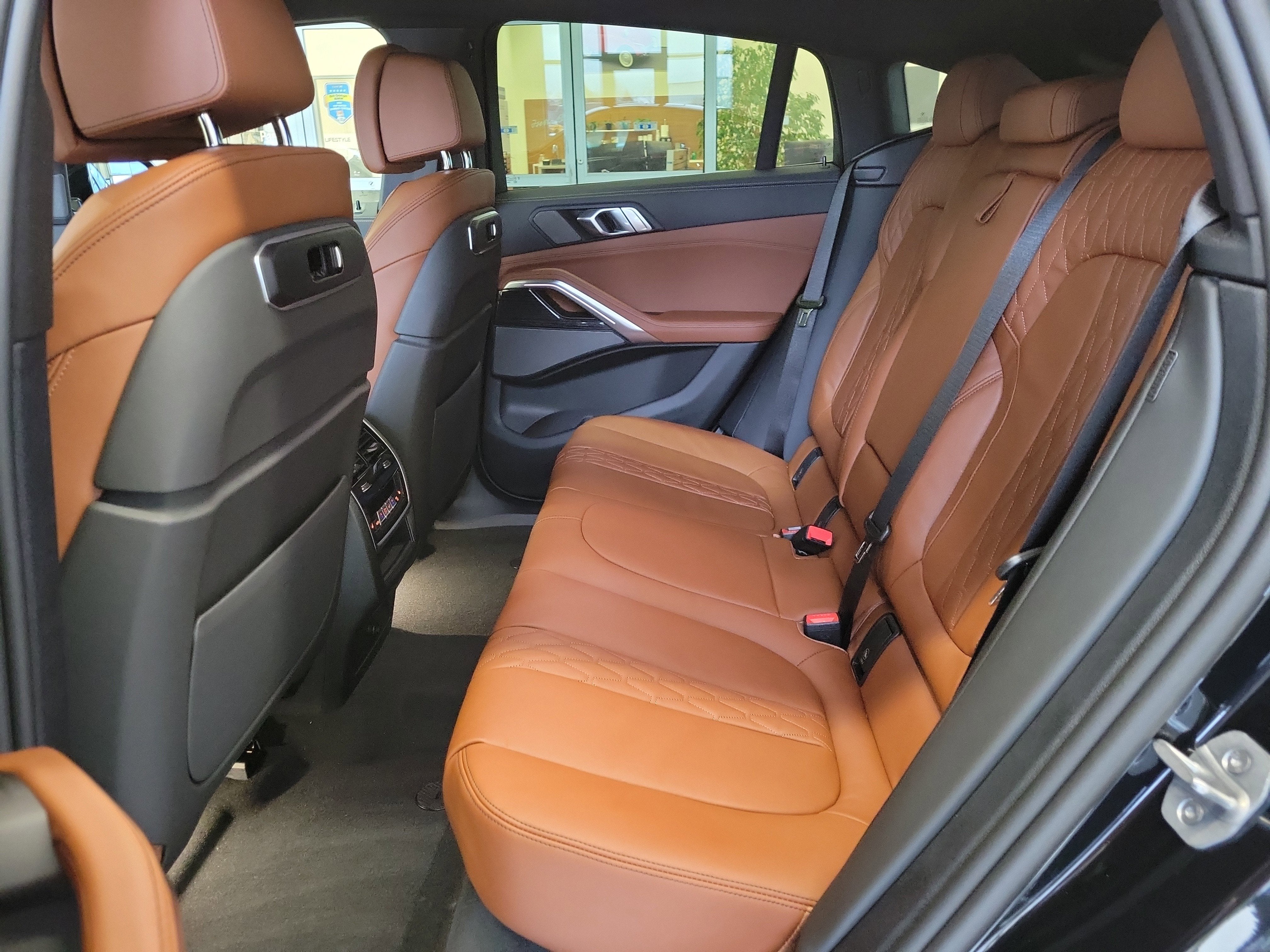 2027 BMW X6 xDrive40i