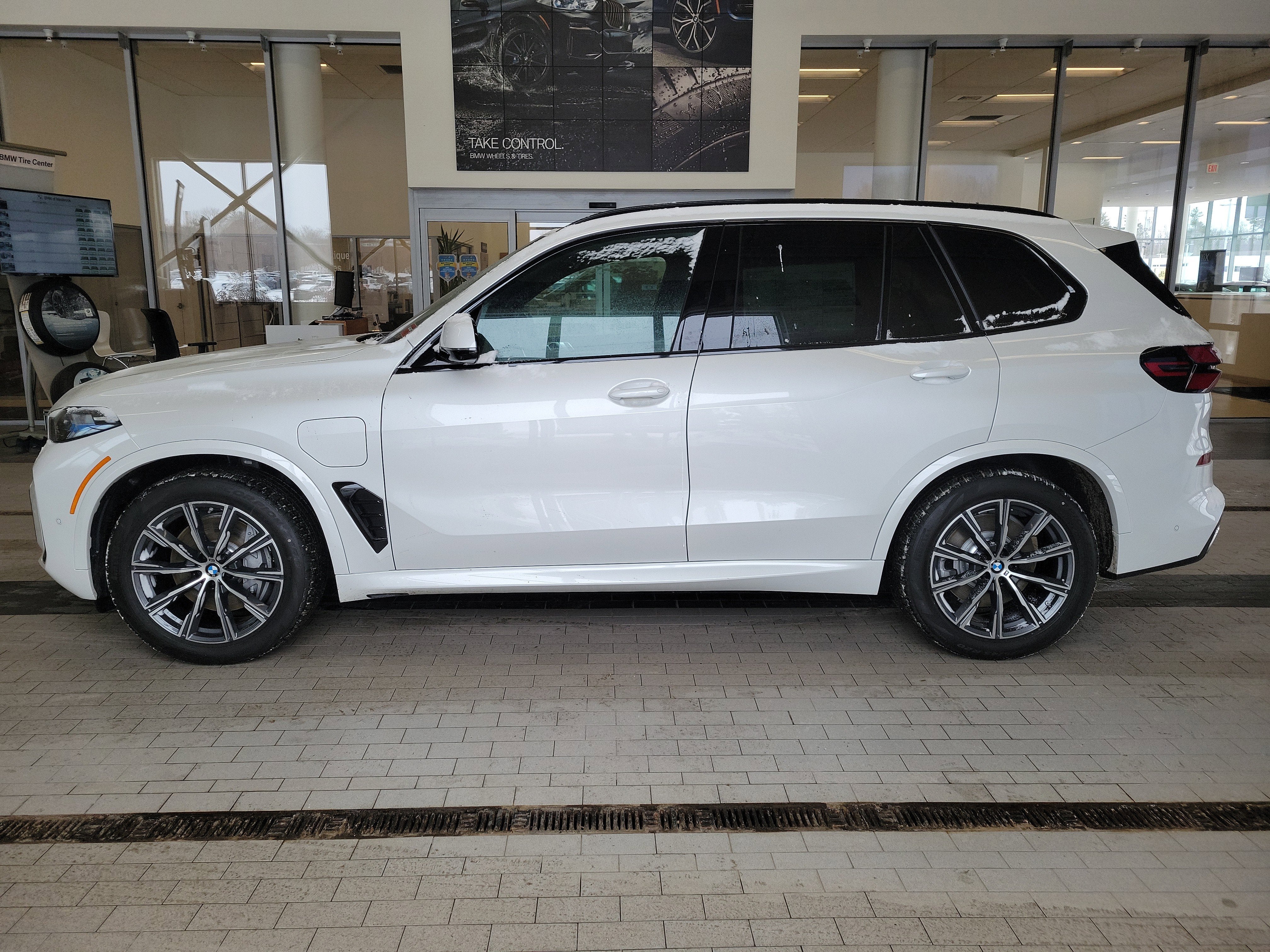 2026 BMW X5 xDrive50e