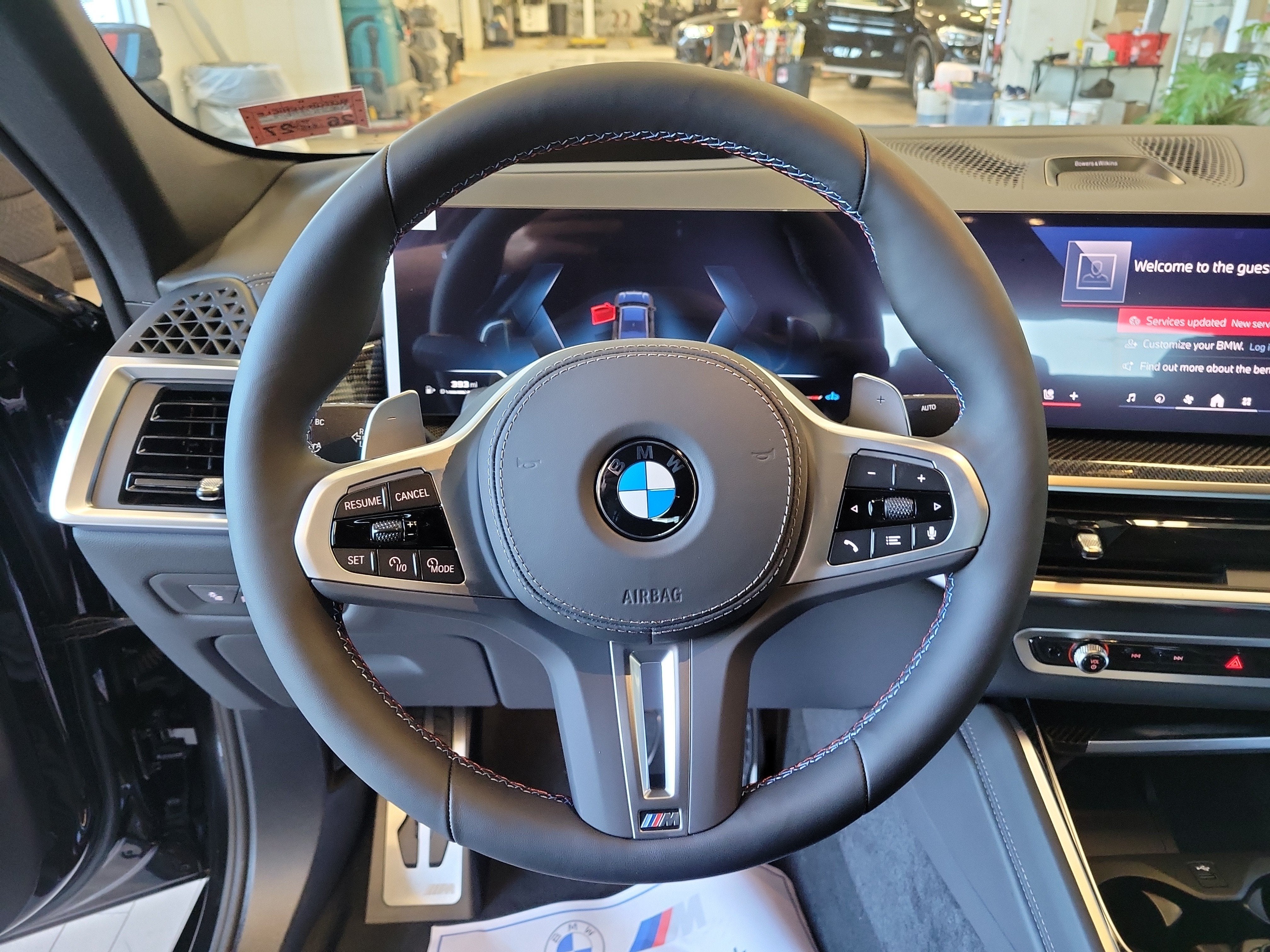 2027 BMW X6 M60i