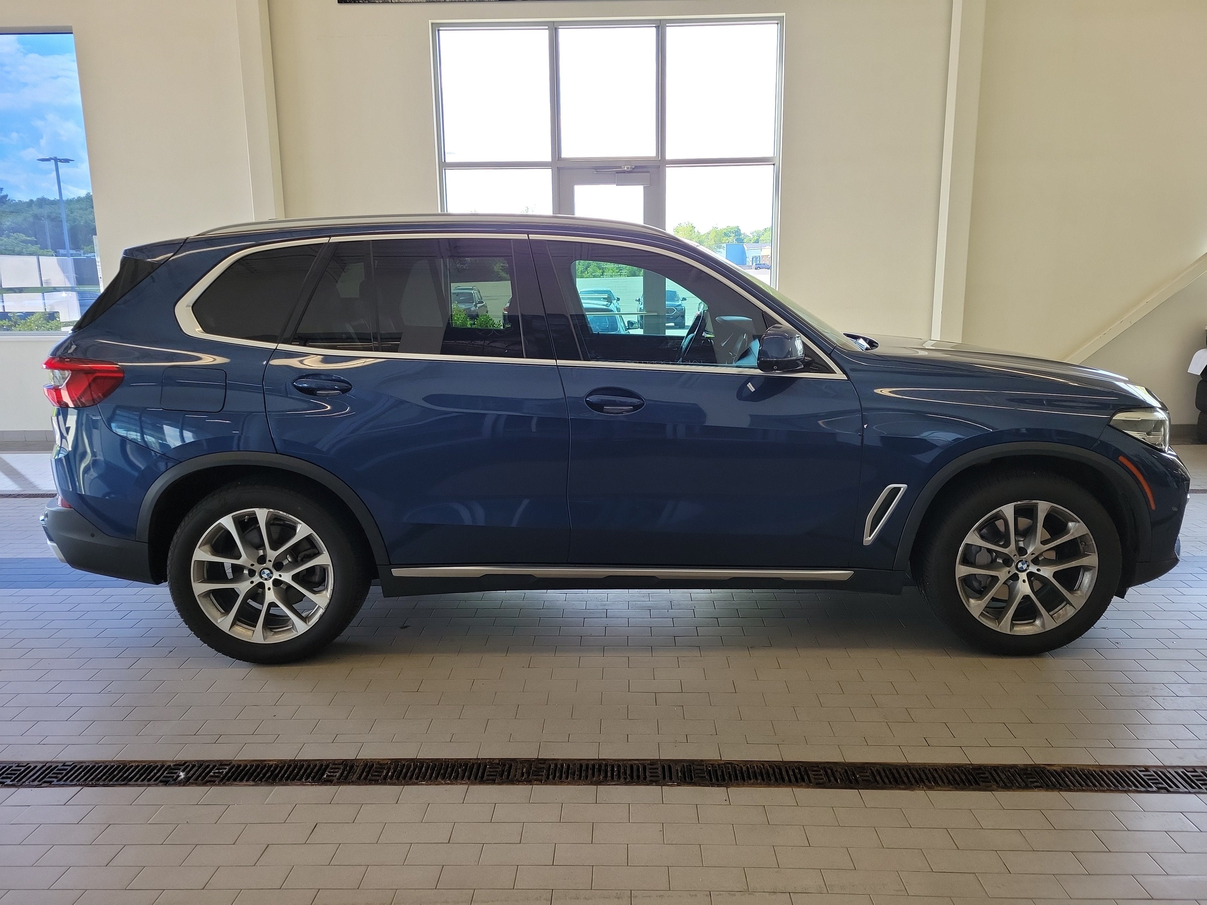 2020 BMW X5 40i - Photo 8