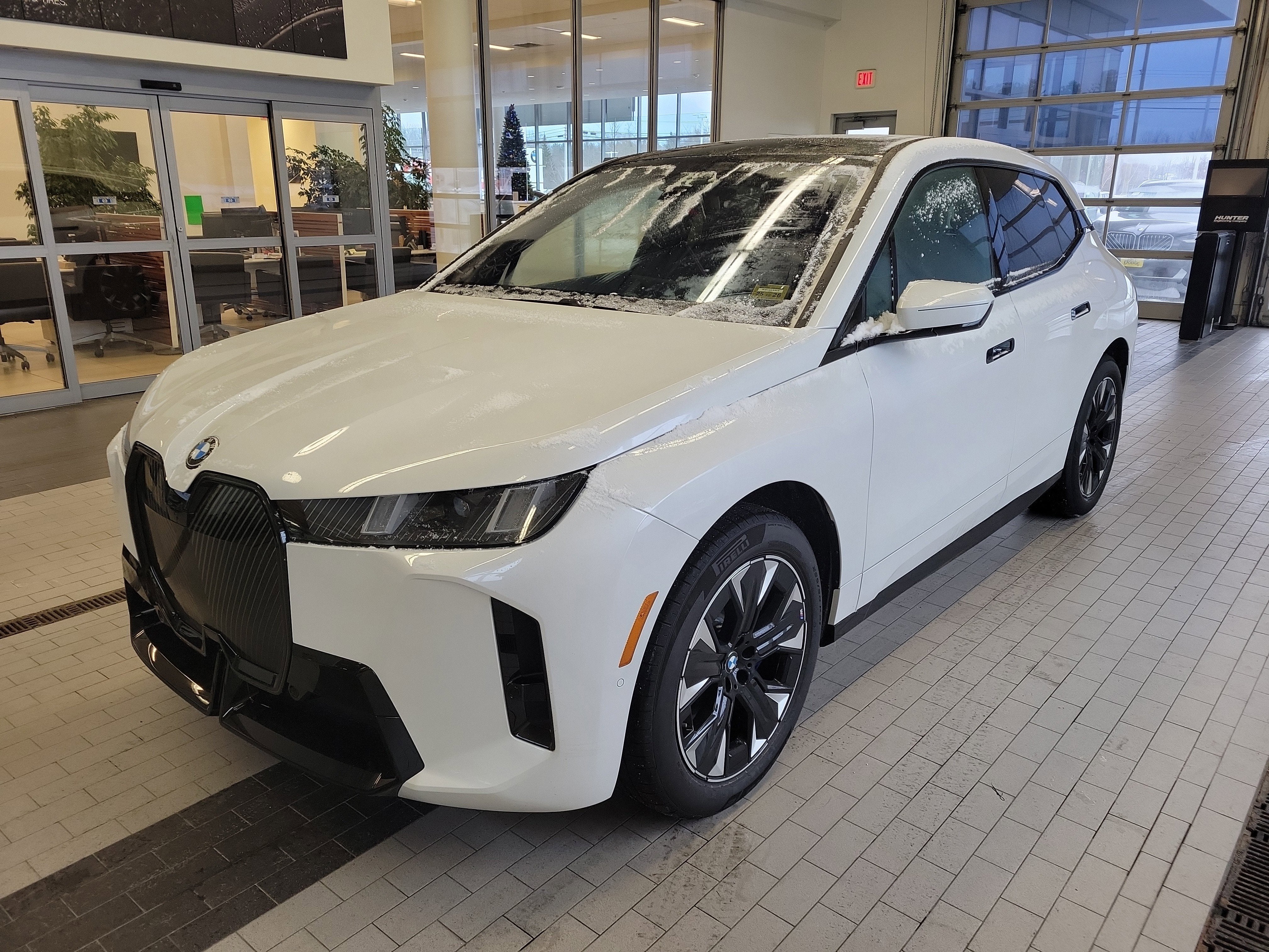 2026 BMW iX xDrive45