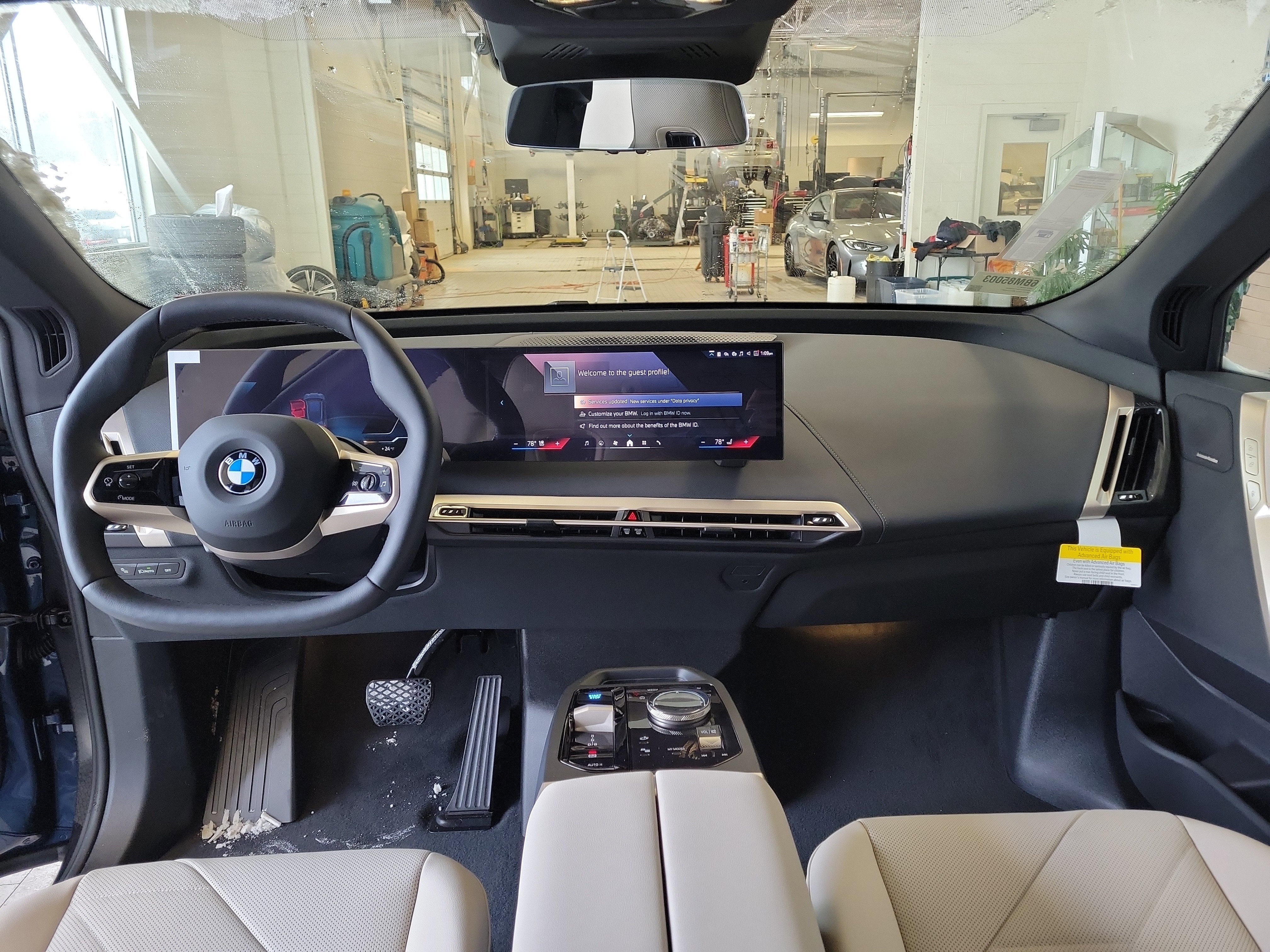 2026 BMW iX xDrive60