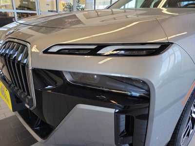 2025 BMW 7 Series 740i xDrive
