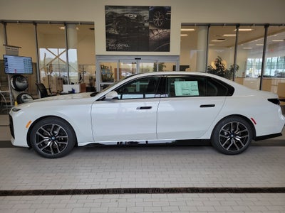 2025 BMW 7 Series 740i xDrive