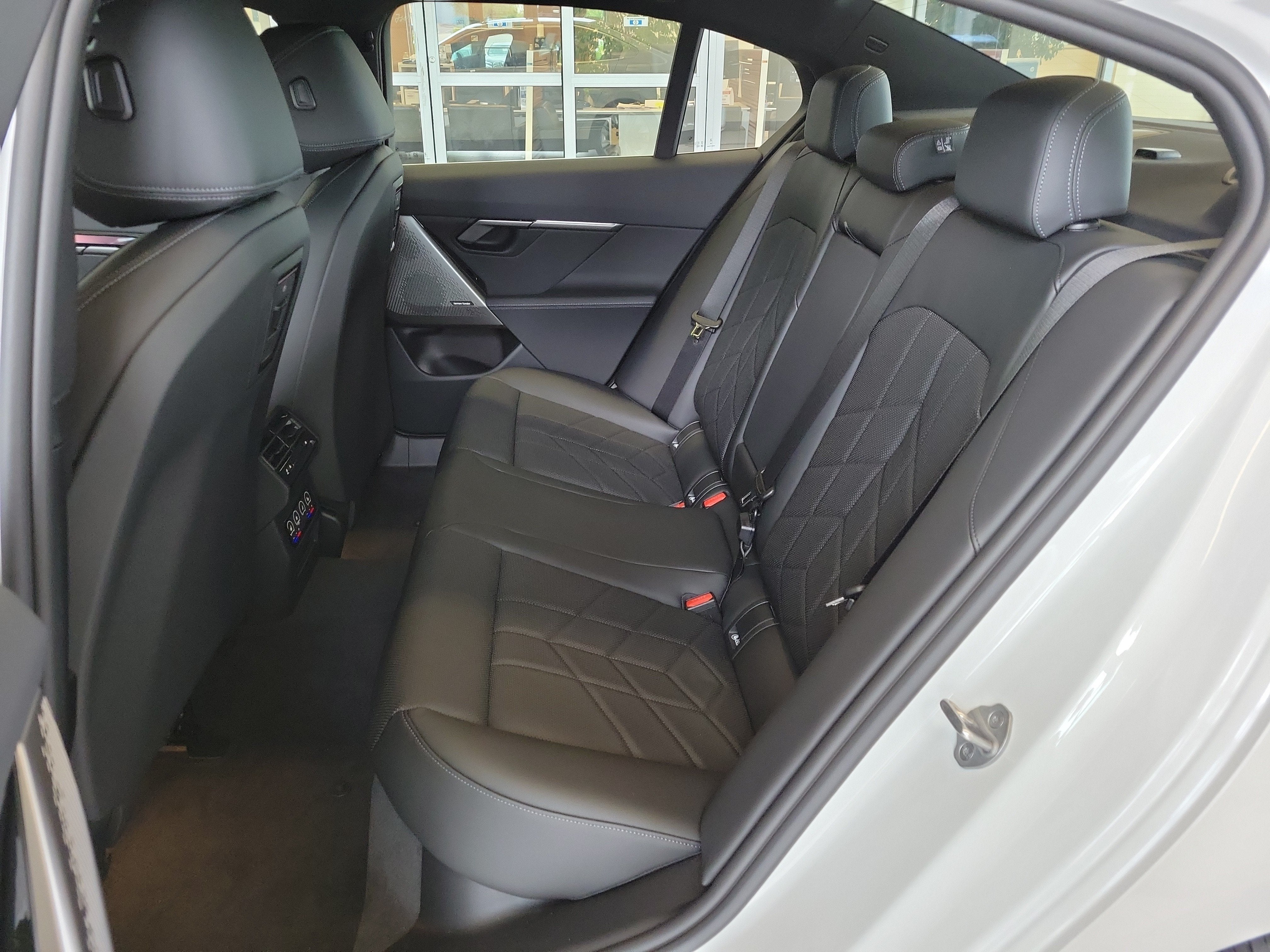 2027 BMW 5 Series 530i xDrive