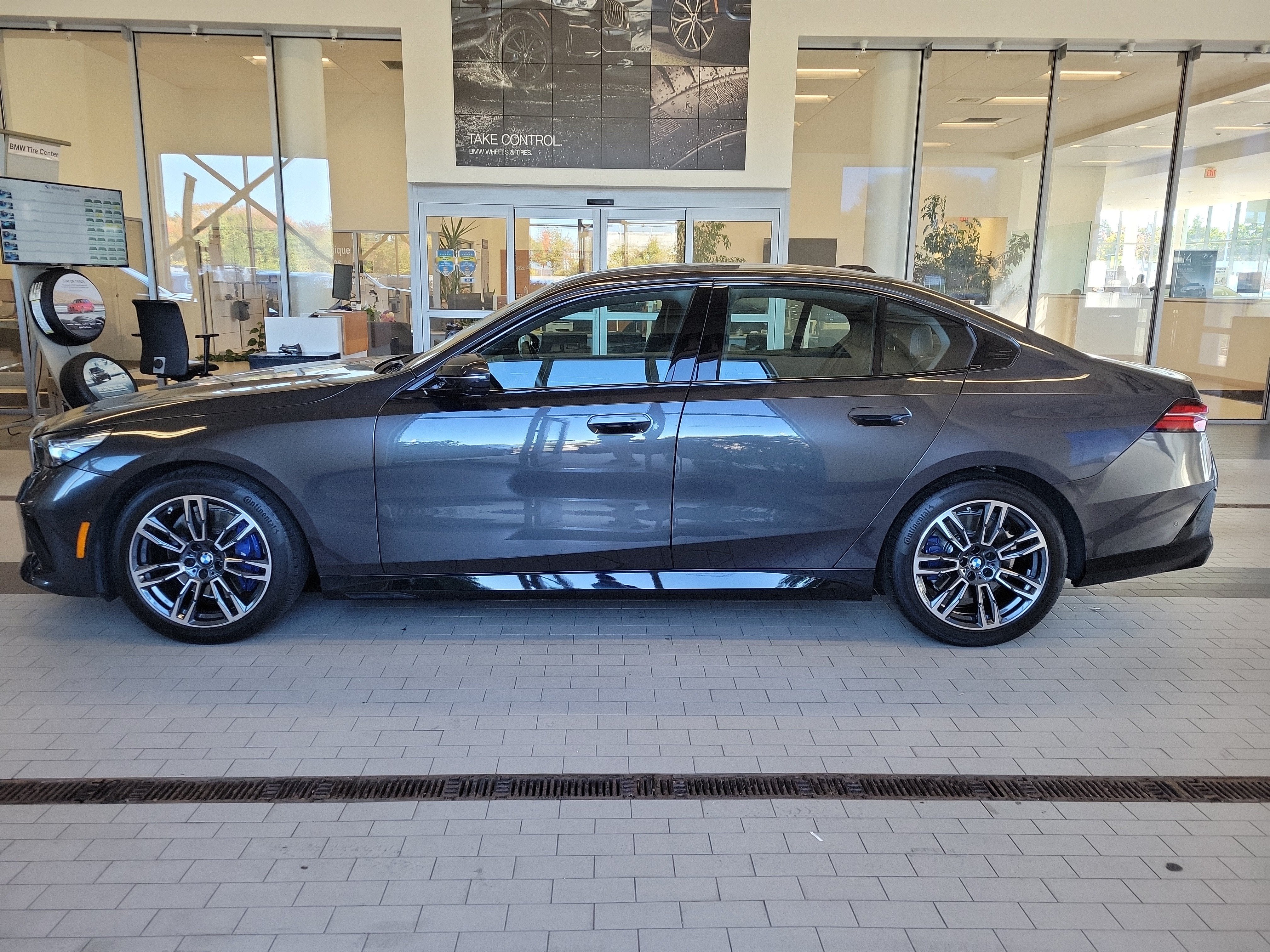 2026 BMW 5 Series 530i xDrive