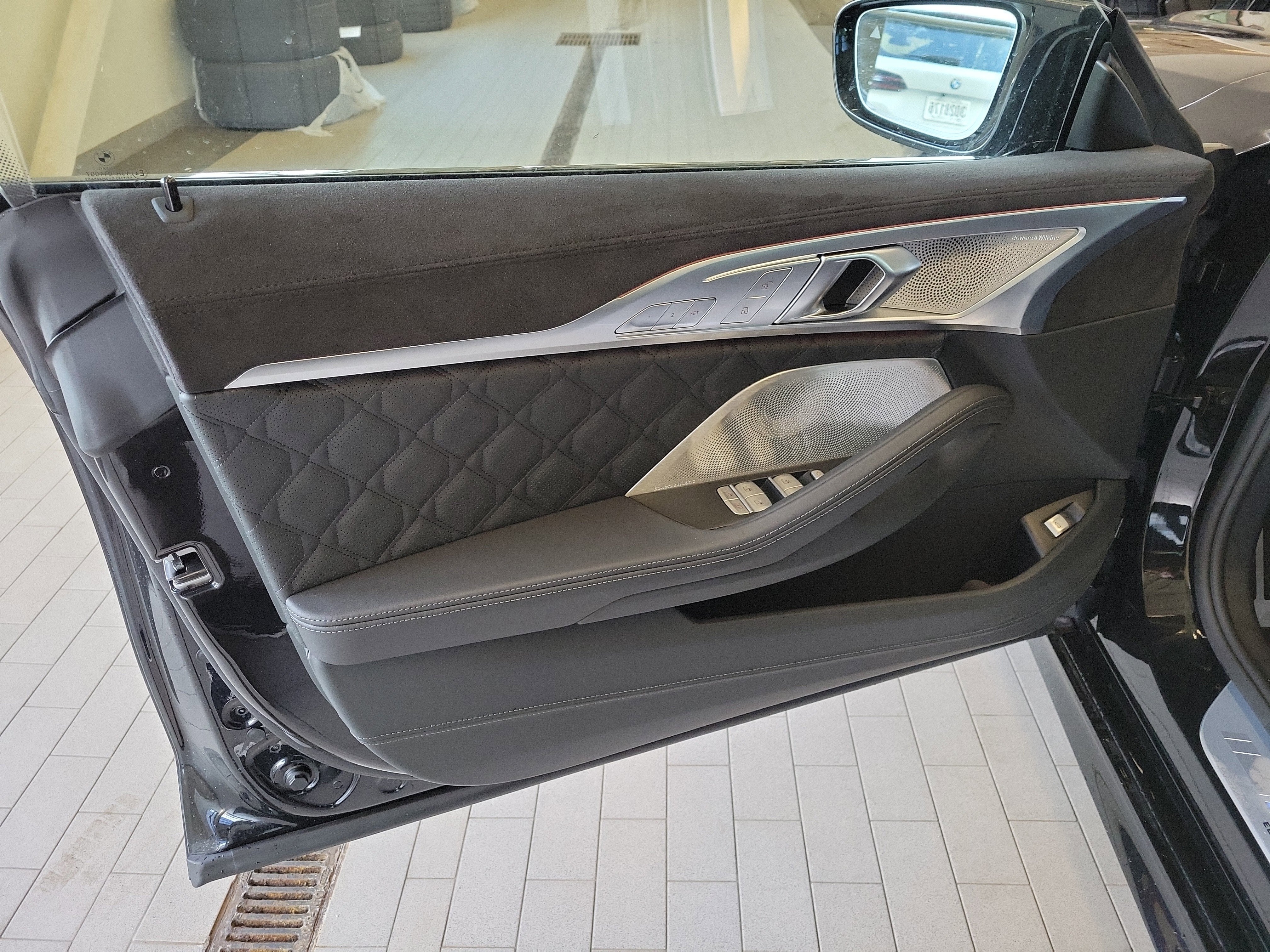 2026 BMW 8 Series M850i