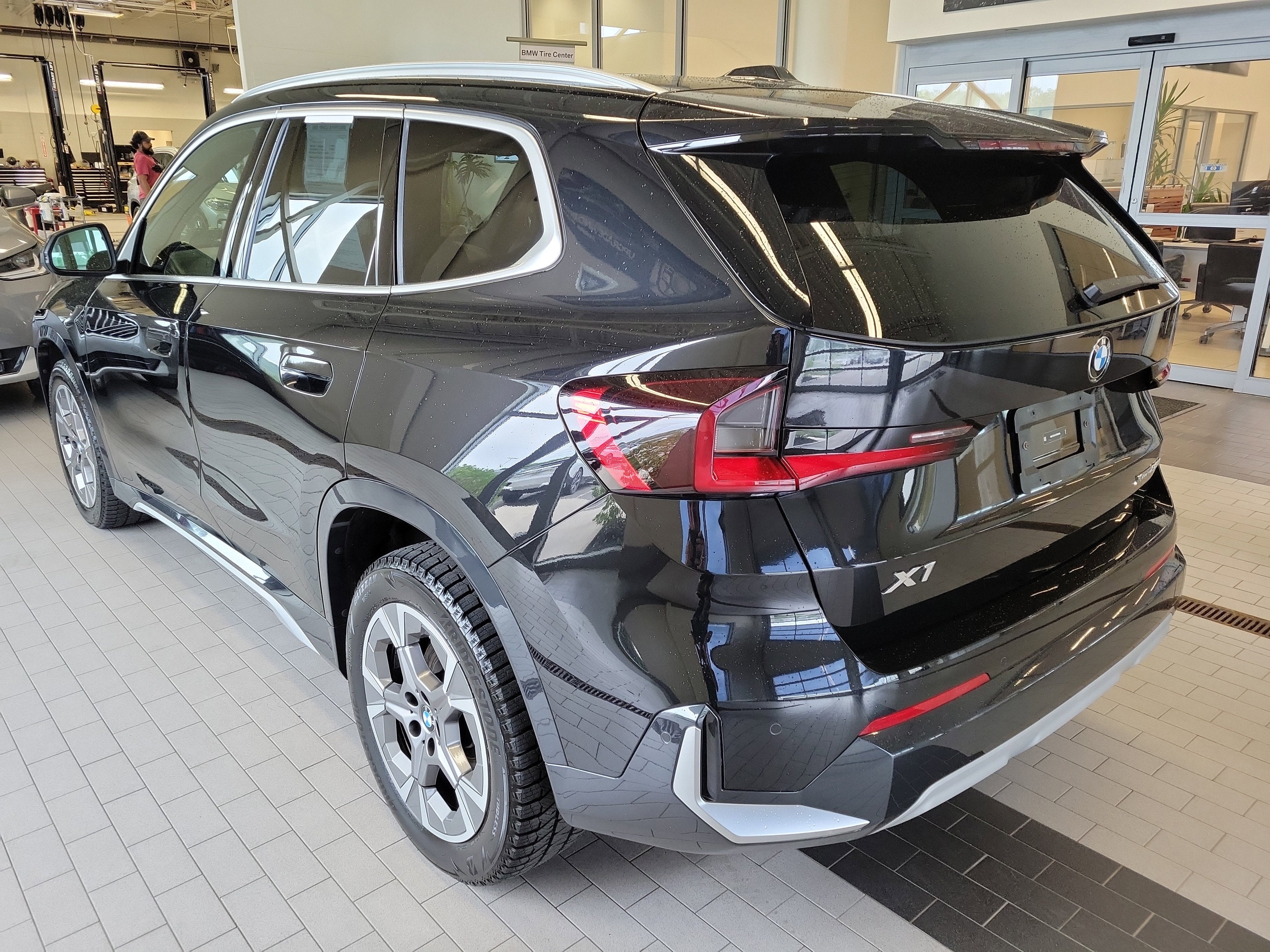 2025 BMW X1 xDrive28i
