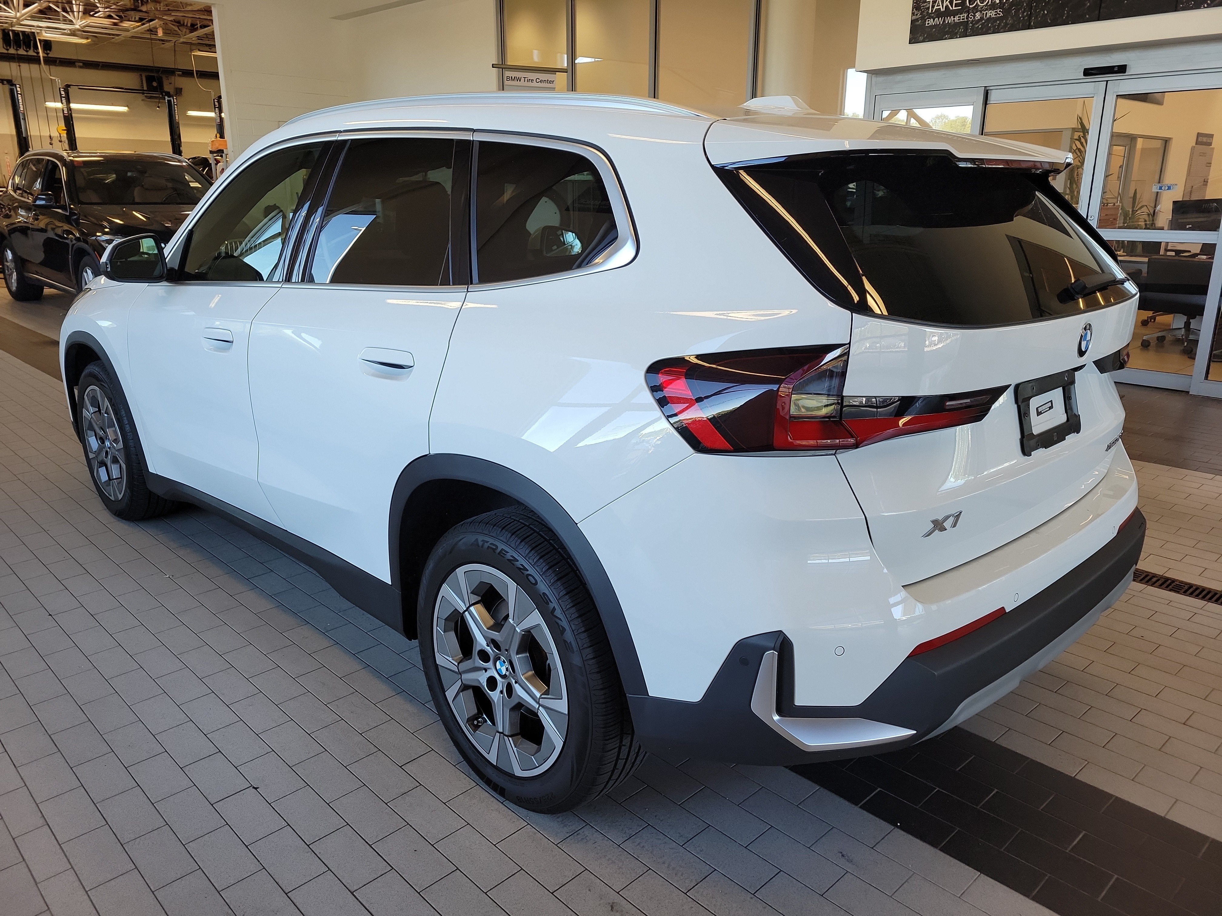 2023 BMW X1 xDrive28i