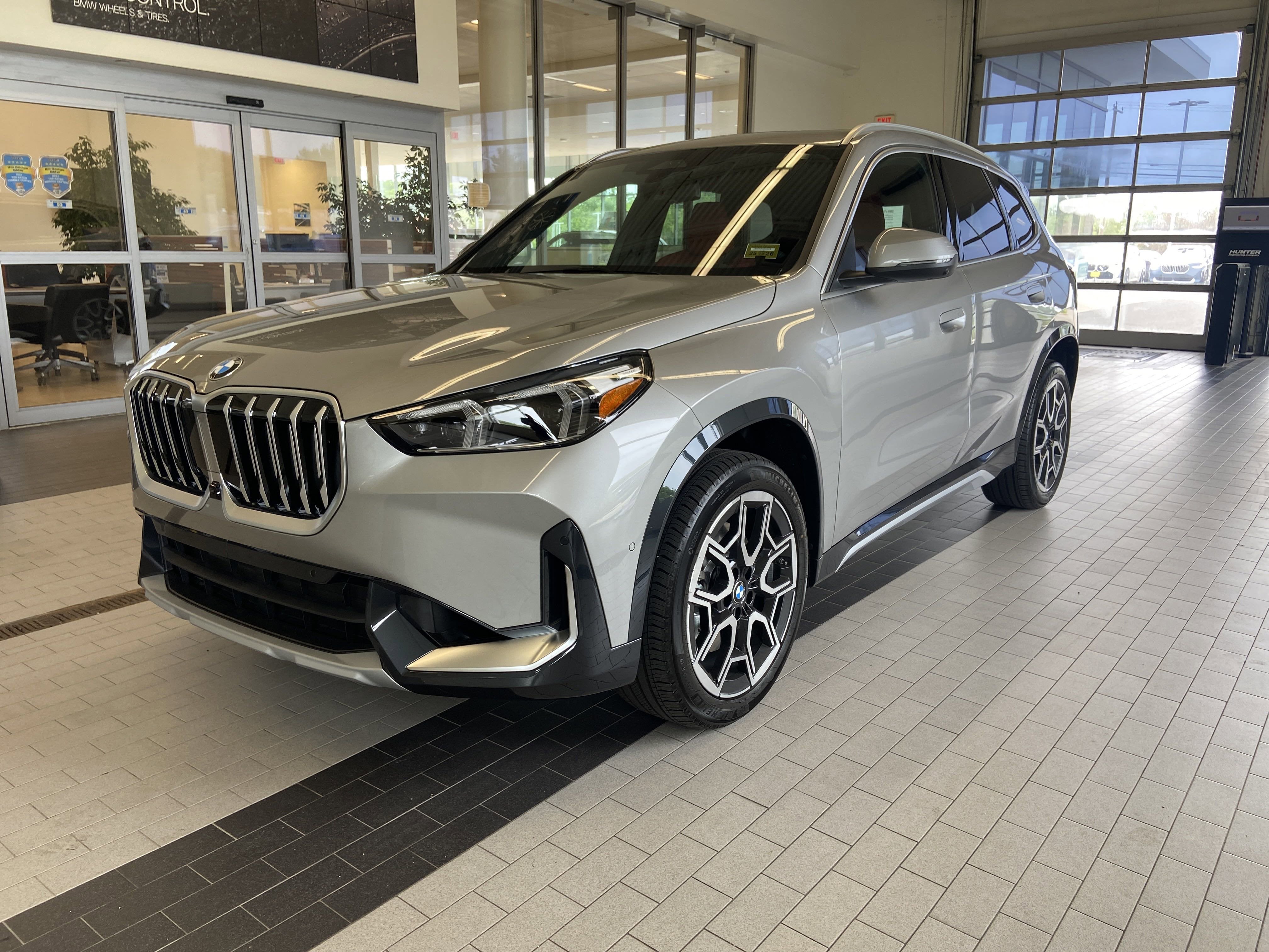 2025 BMW X1 xDrive28i