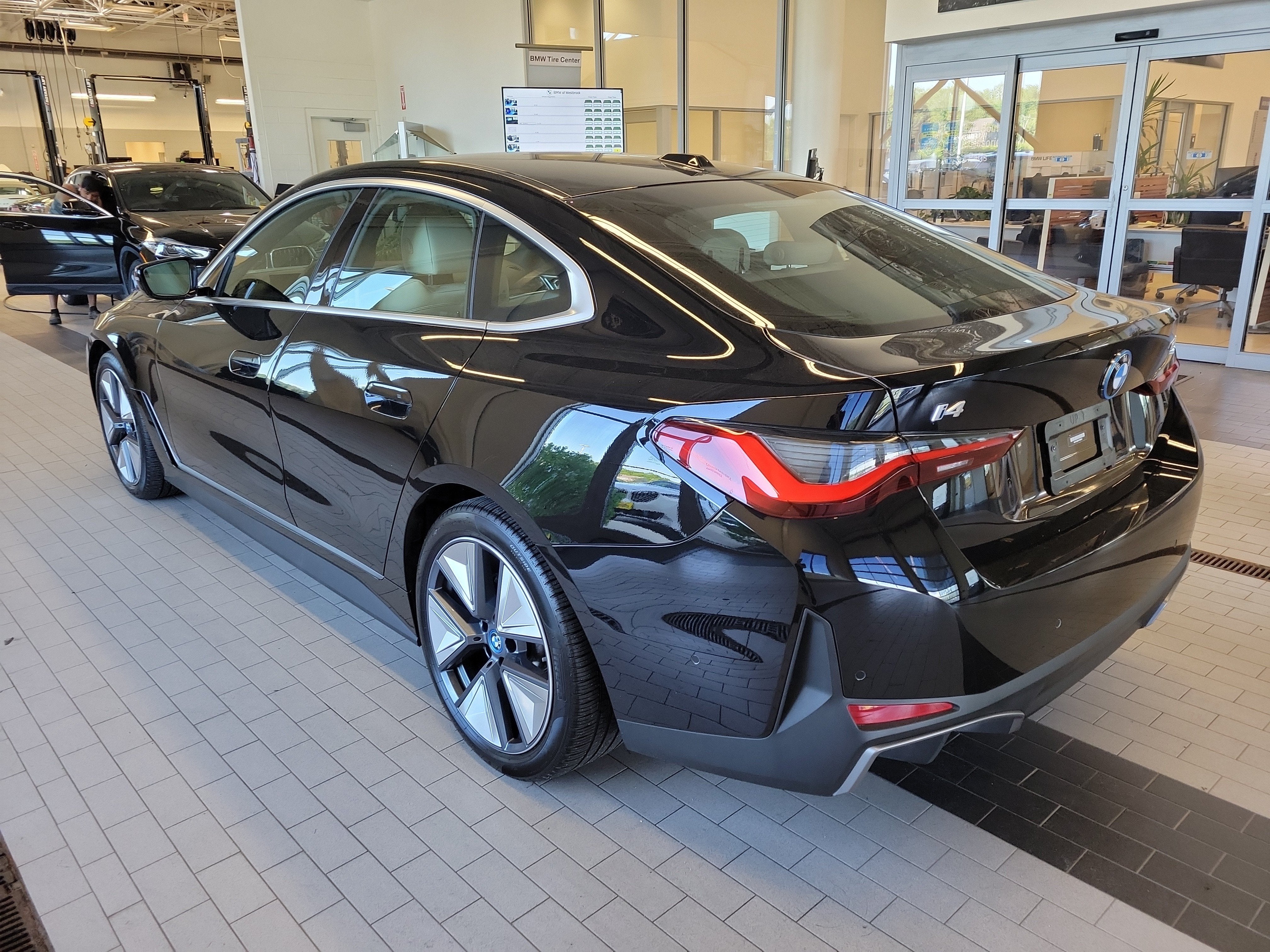 2023 BMW i4 eDrive40