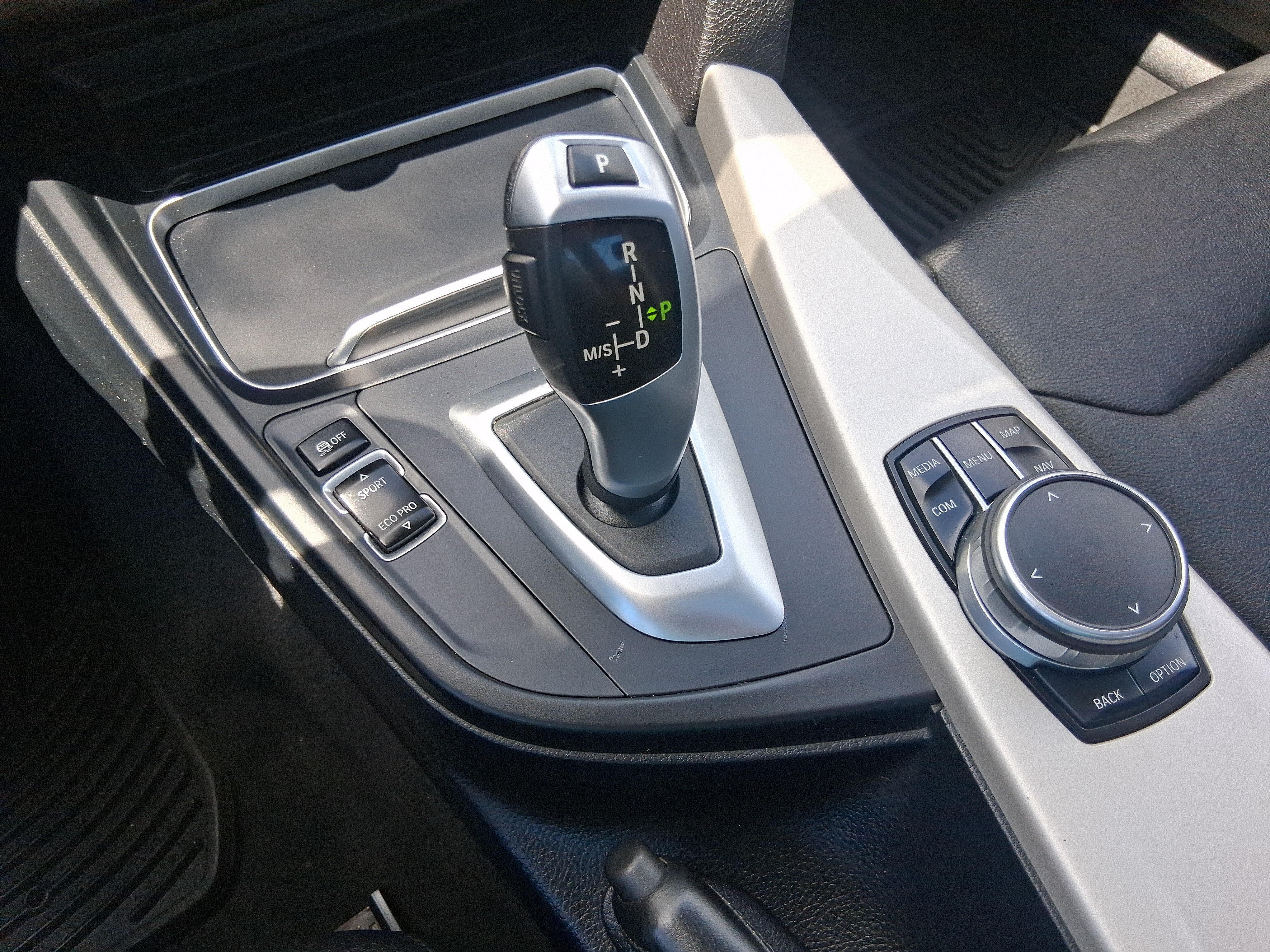 2018 BMW 3 Series 320i xDrive